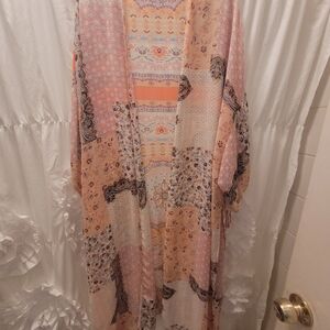 BKE Floral Kimono